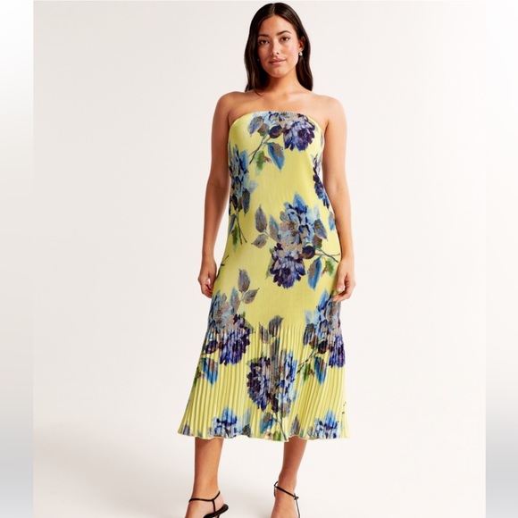 Abercrombie & Fitch Dresses & Skirts - NWT Abercrombie // Giselle pleat release midi dress